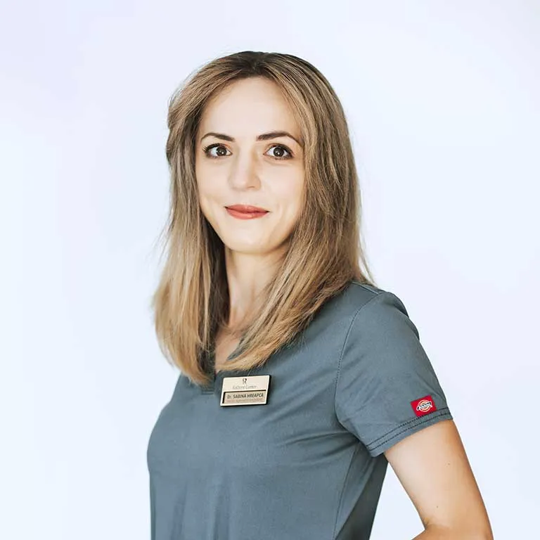 Dr. Hreapca Sabina medic dentist endodont