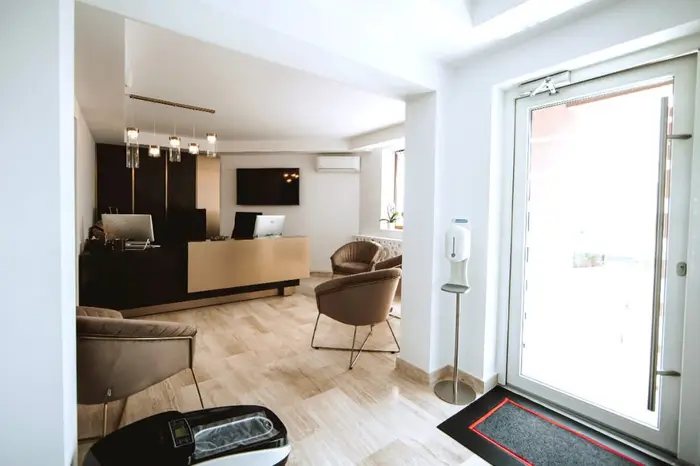 radent center sigmir intrare cladire