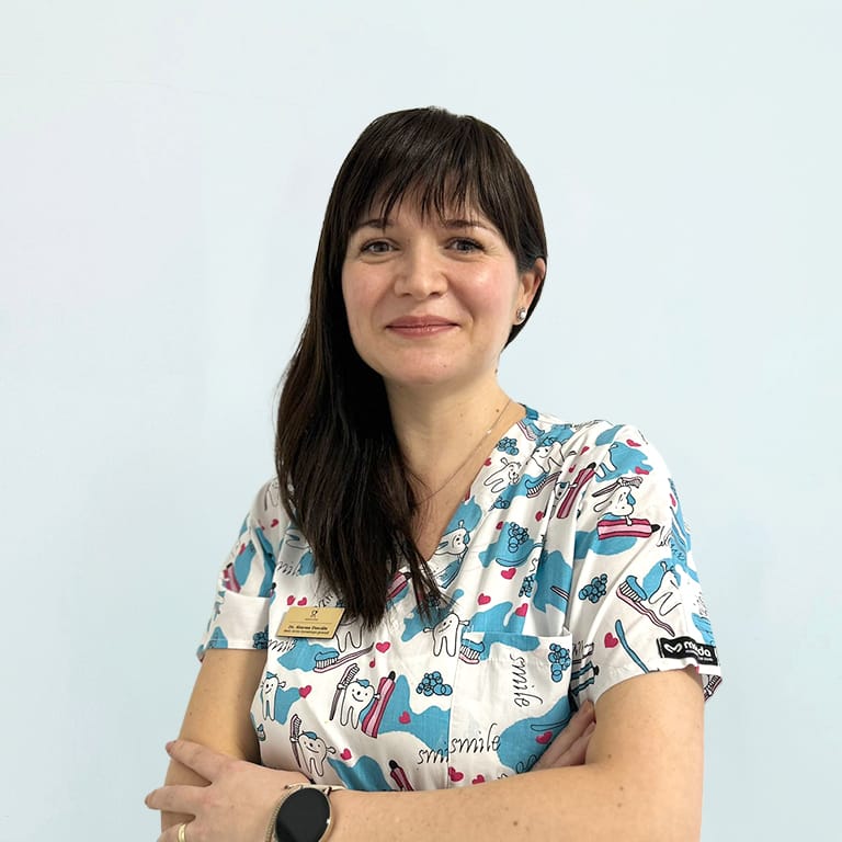 dr simona dascalu medic dentist bistrita